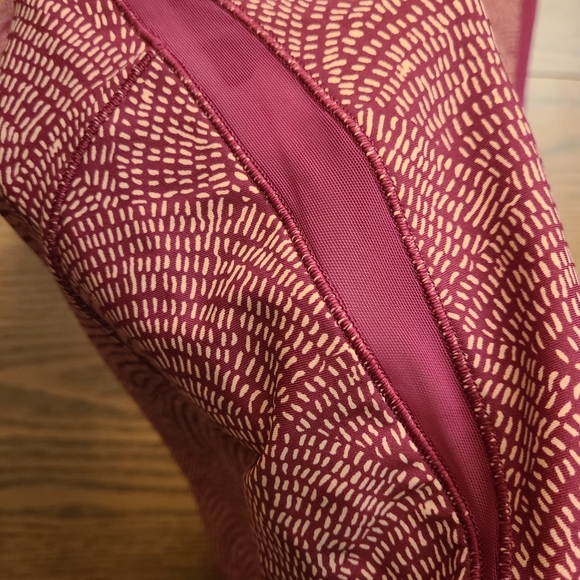 Calia Patterned Leggings with Deep Side Pockets in size XL - Picture 8 of 11